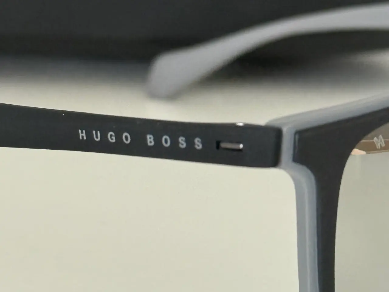 Billede 2 - Nye sort/grå Hugo Boss solbriller