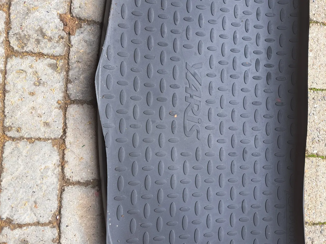 Billede 1 - BAGAGERUMSMÅTTER TIL TOYOTA YARIS 2005-2011