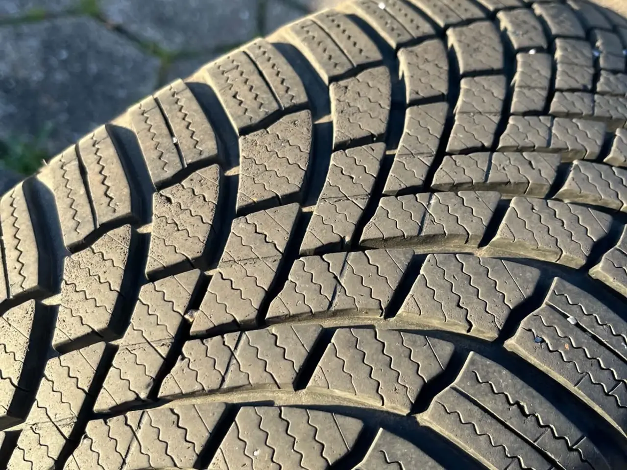Billede 4 - Bridgestone vinterdæk 17” incl fælge