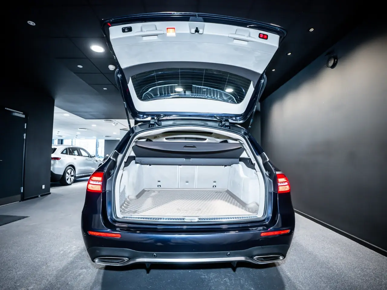 Billede 14 - Mercedes E450 3,0 AMG stc. aut. 4Matic