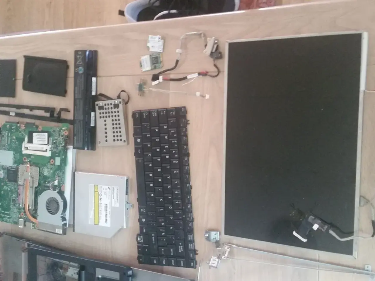 Billede 3 - Toshiba L300 sælges i dele