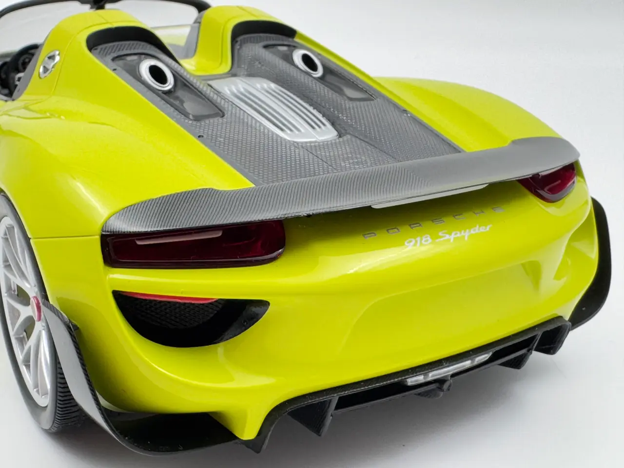 Billede 8 - 2015 Porsche 918 Spyder Weissach Package - 1:18