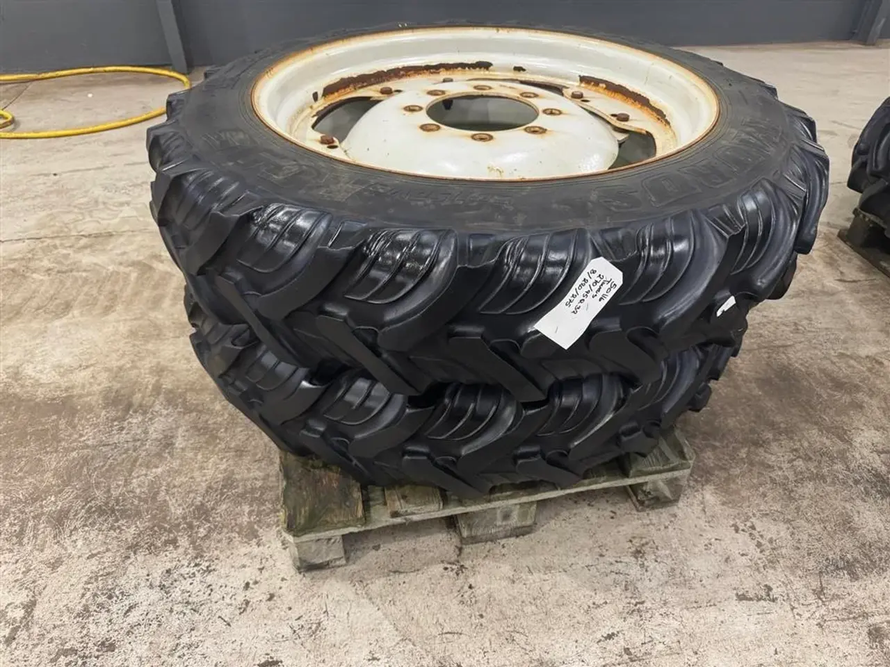 Billede 3 - Taurus 300/95R46-270/95K32
