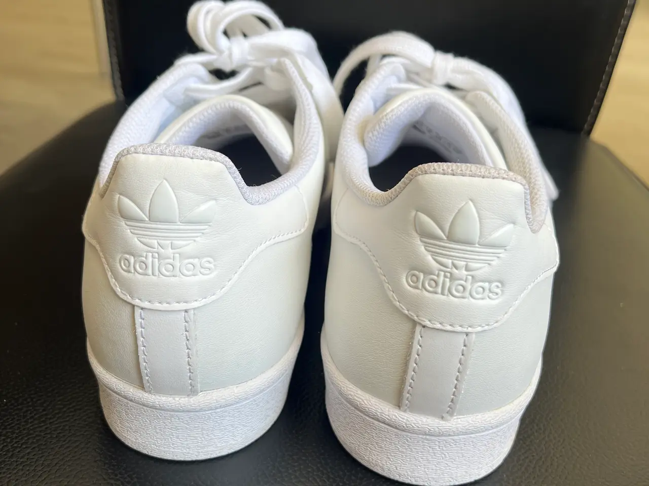 Billede 3 - Adidas Superstar sko, brugt en gang, str 38