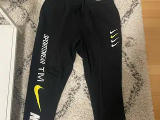 bukser fra nike str Xl