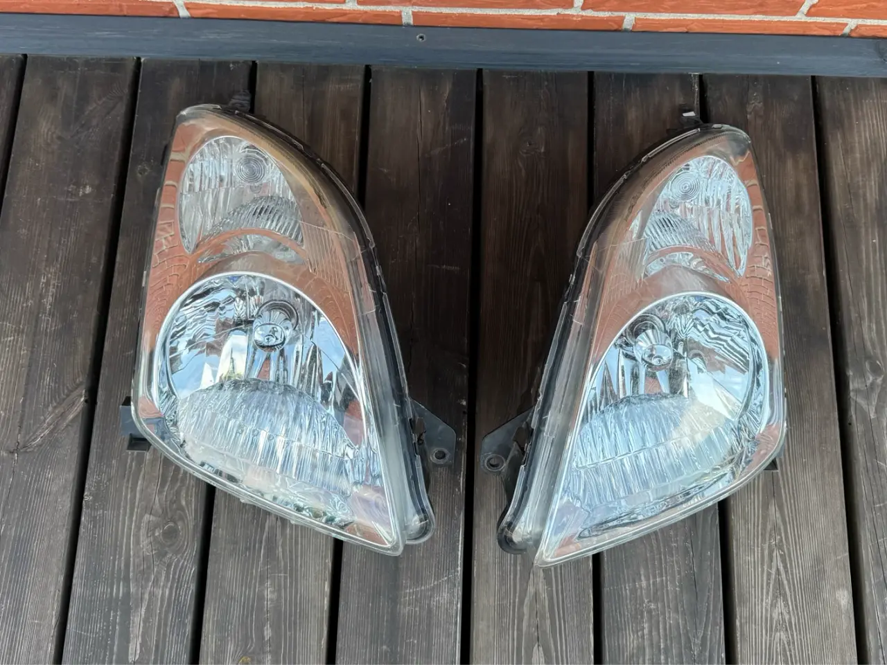 Billede 1 - Originale Suzuki Swift forlygter sælges