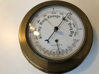 Barometer og termometer i messing