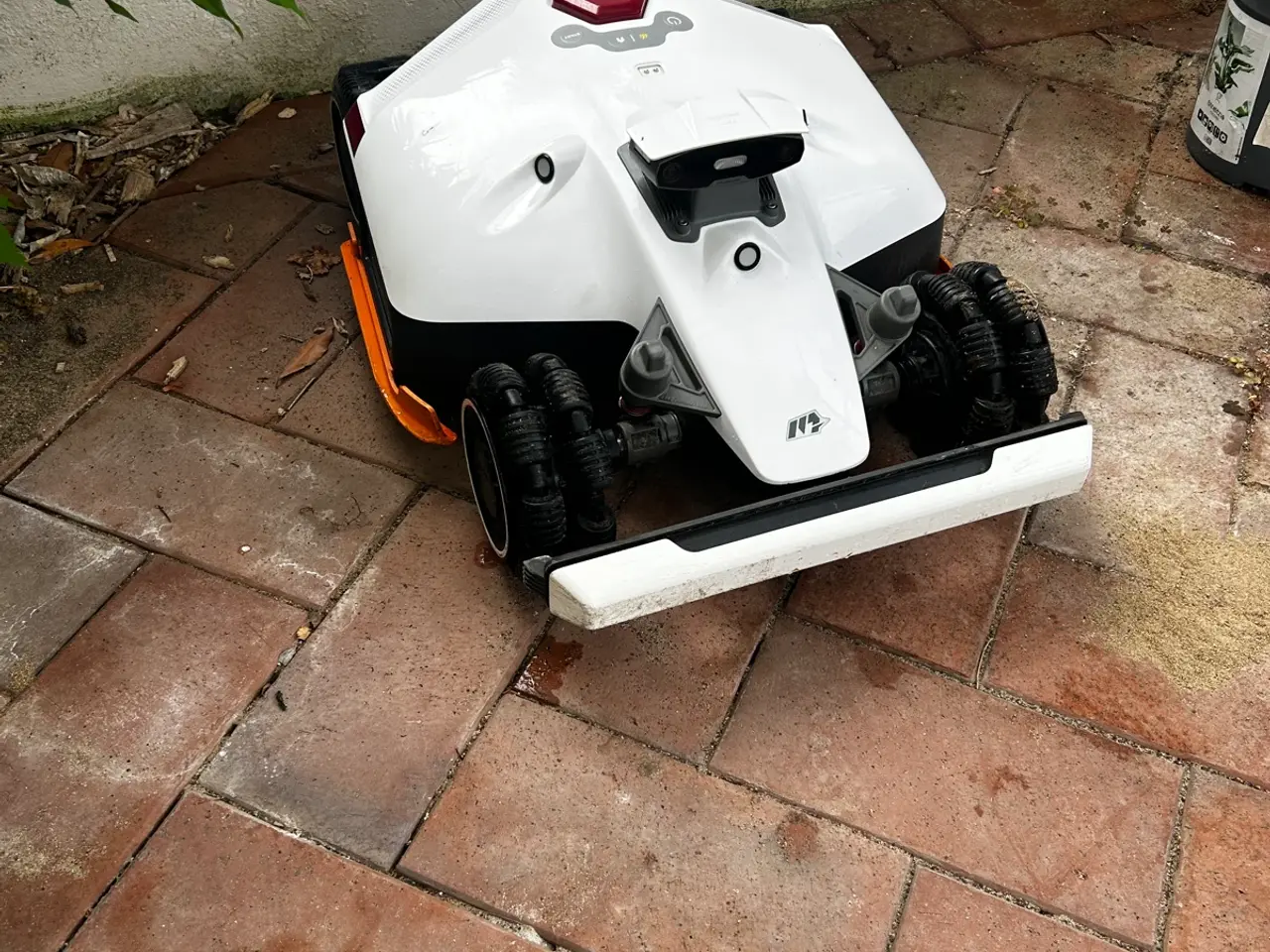 Billede 1 - Robot plæneklipper sælges