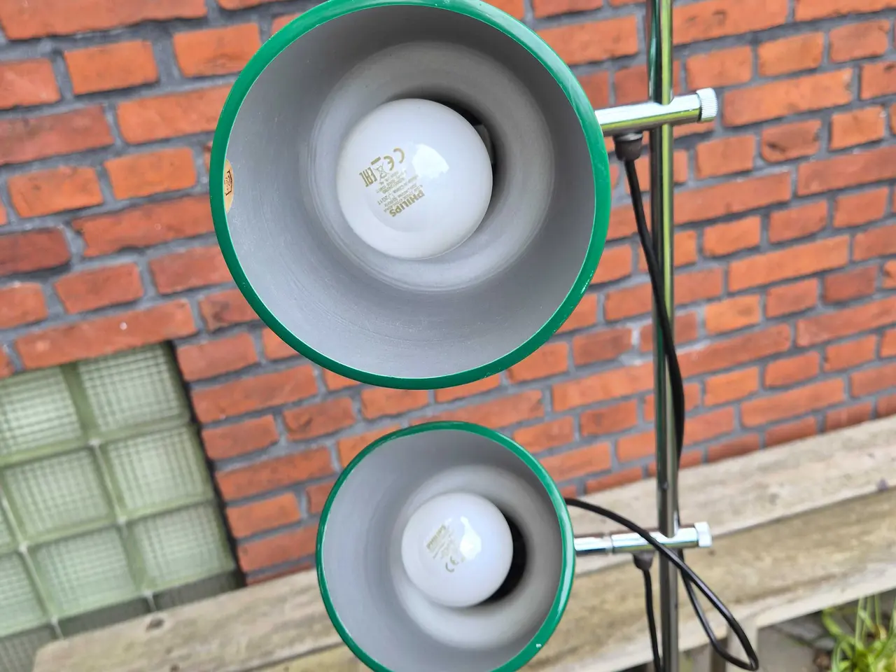 Billede 11 - Standerlampe med to høje grønne spot