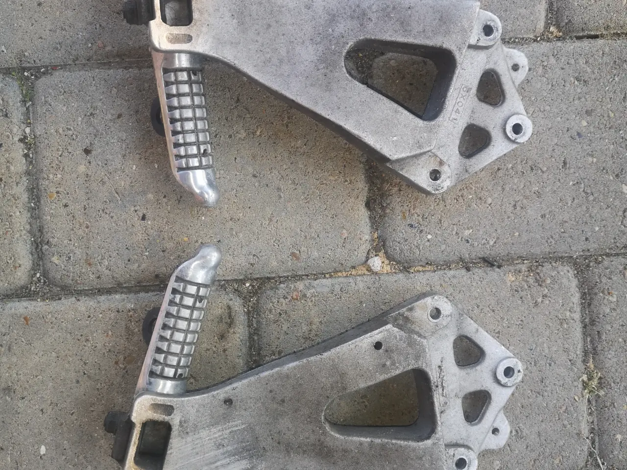 Billede 1 - Gsxr 750 fodvilere bag