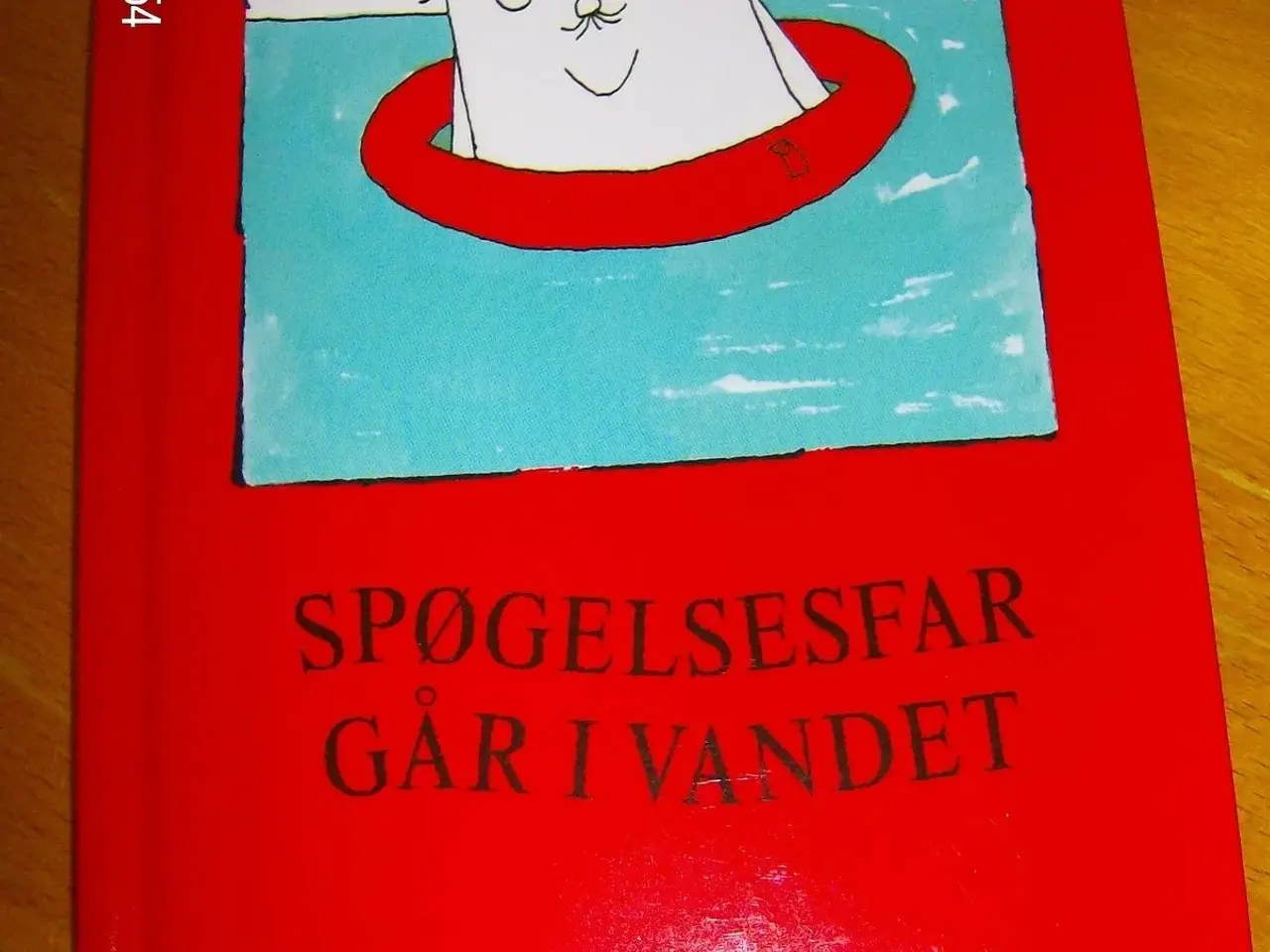 Billede 1 - Spøgelsesfar går i vandet