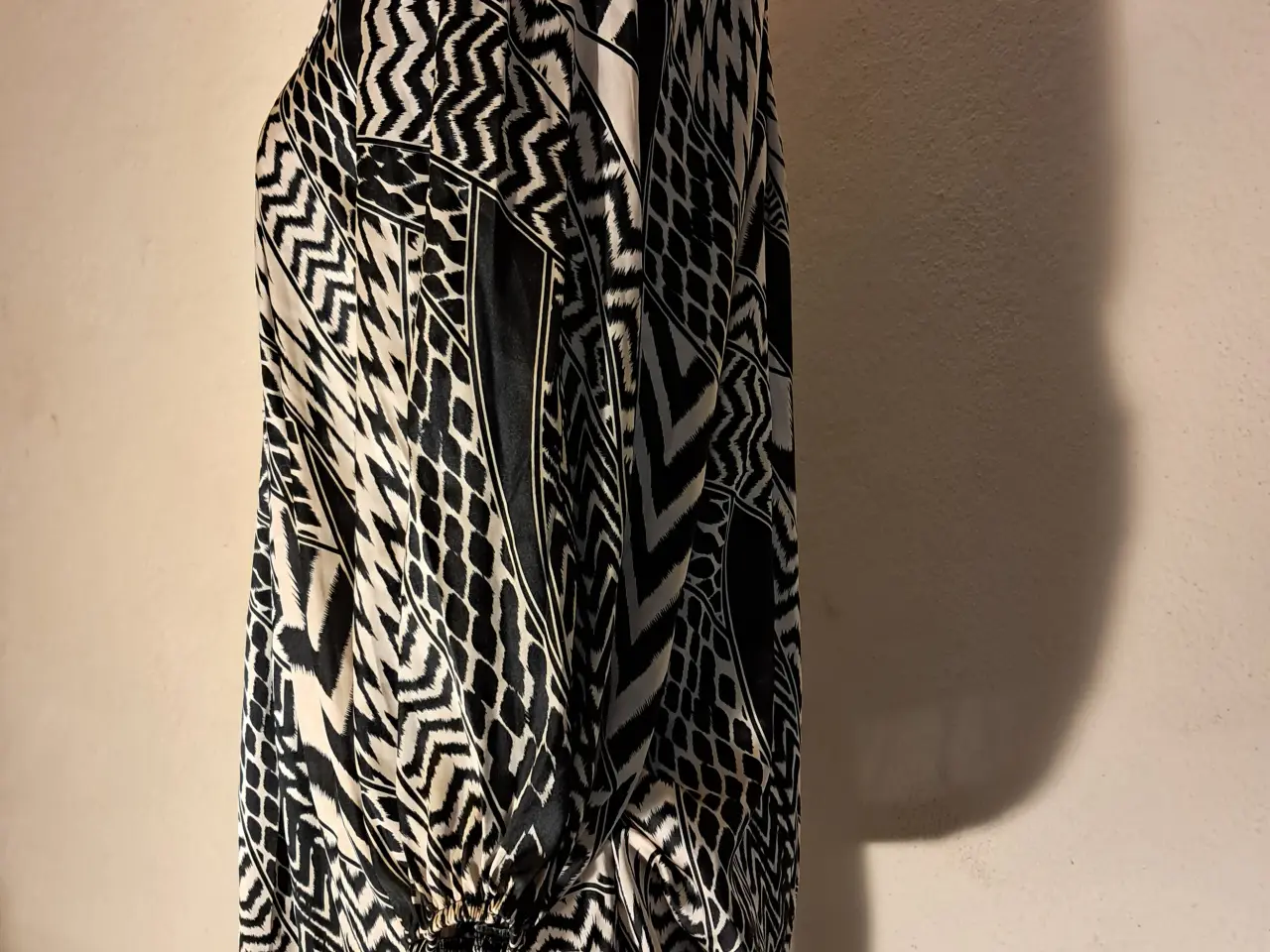 Billede 2 - Fillucca str. 38 bluse