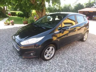 Pæn Ford Fiesta 1.0 i År 13. Ny Tandrem.