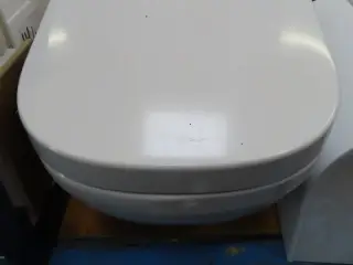 GROHE toilet