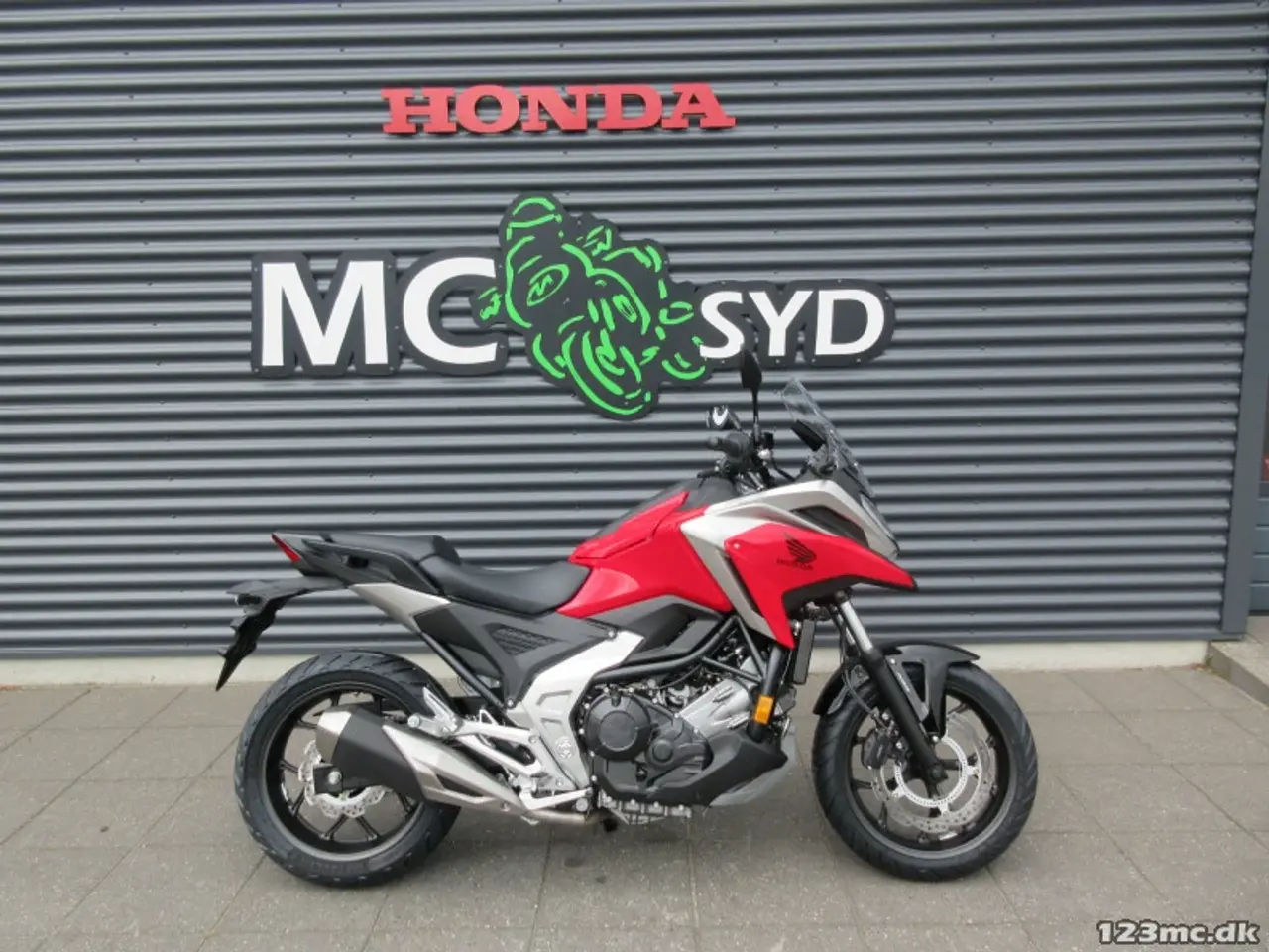 Billede 1 - Honda NC 750 XA MC-SYD BYTTER GERNE 5 ÅRS FABRIKS GARANTI