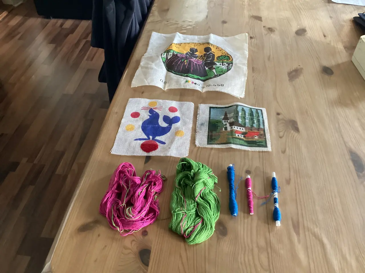 Billede 2 - Retro løber og garn