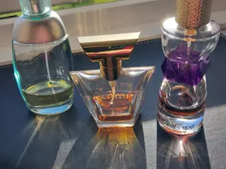  Poem Lancôme, Eden ​​Cacharel, Manifesto  YSL
