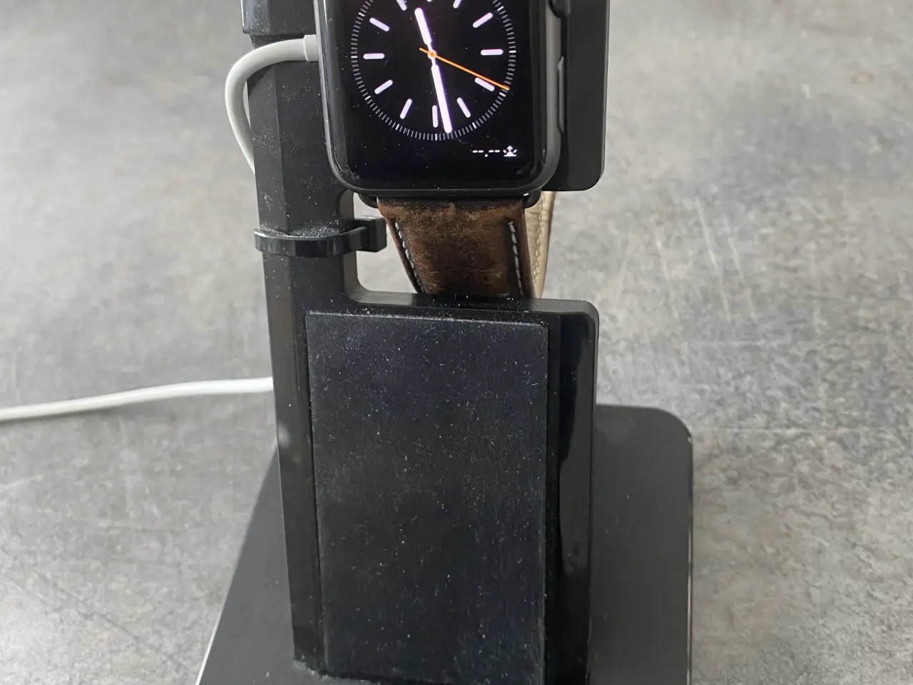 Billede 1 - Apple Watch 42 mm, incl. ladestation og 3 remme.