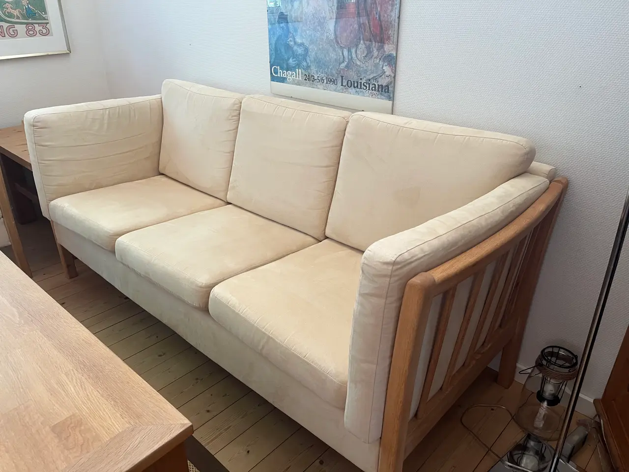 Billede 2 - Tre-personers sofa i microfiber