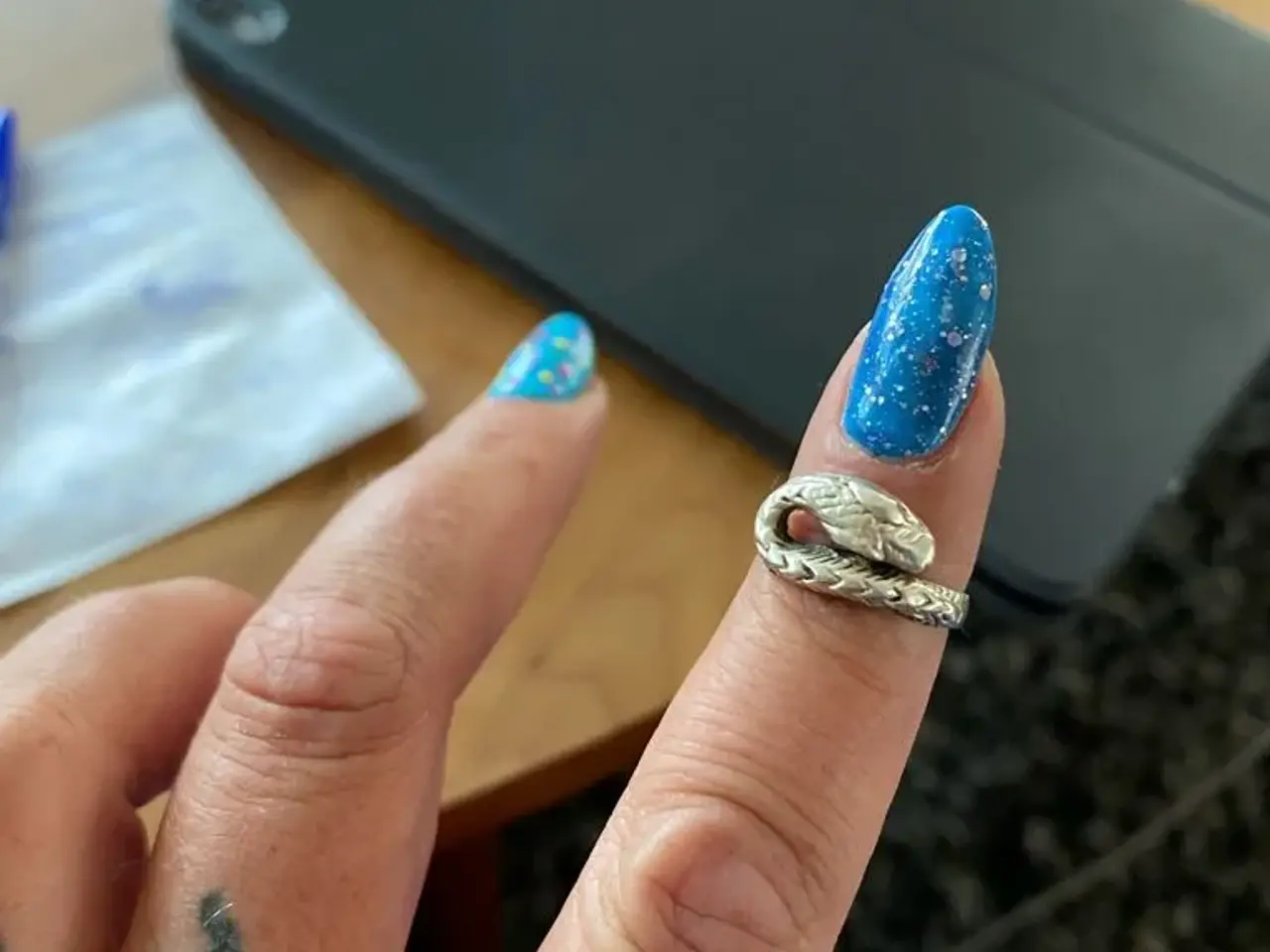 Billede 1 - Flot ring til fingerspidserne