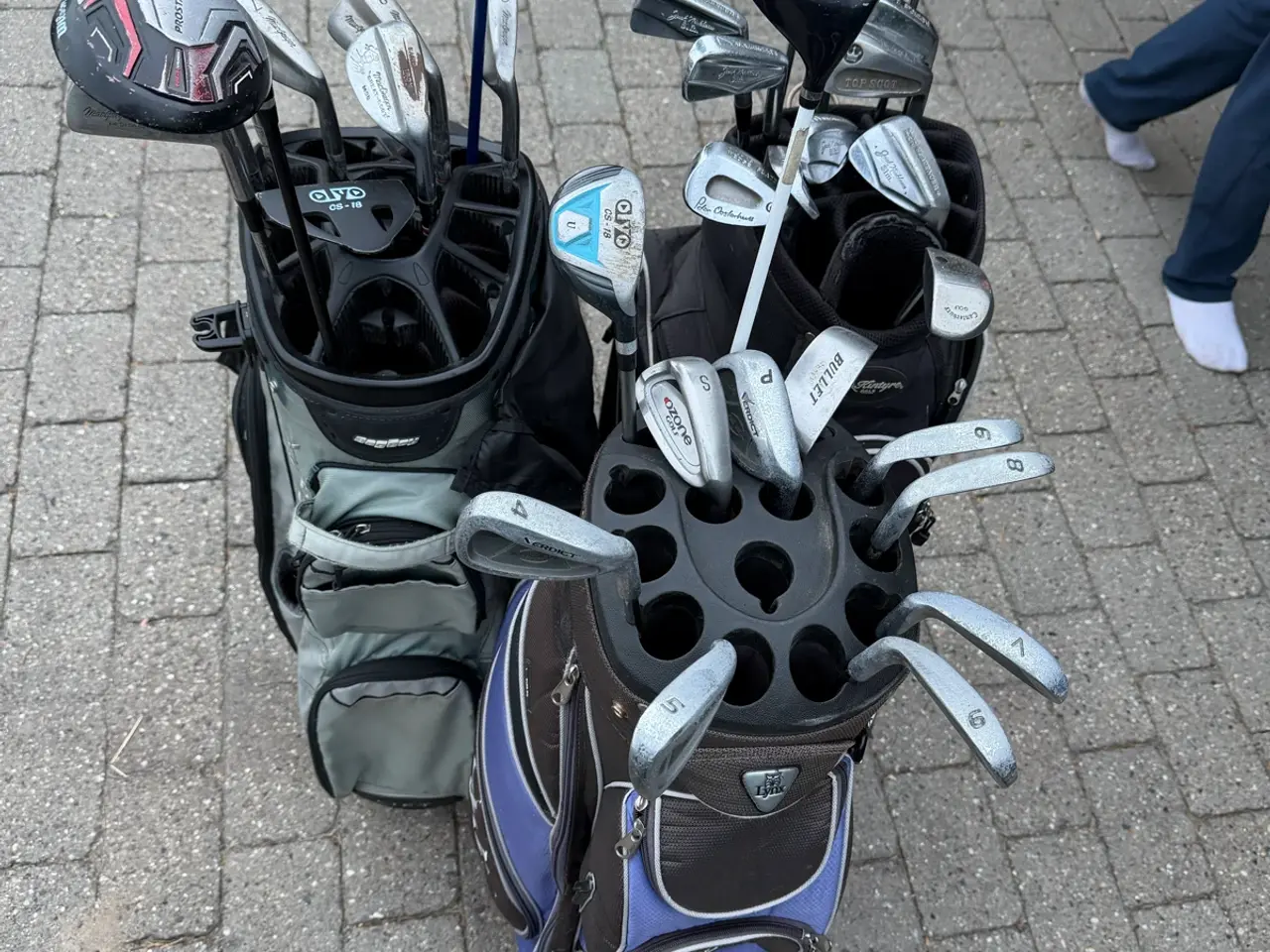 Billede 8 - Jeg har fået en masse brugte golfsæt til salg!