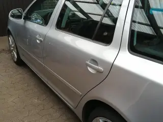 KØBES : SOMMERDÆK til Skoda Octavia årg. 2011