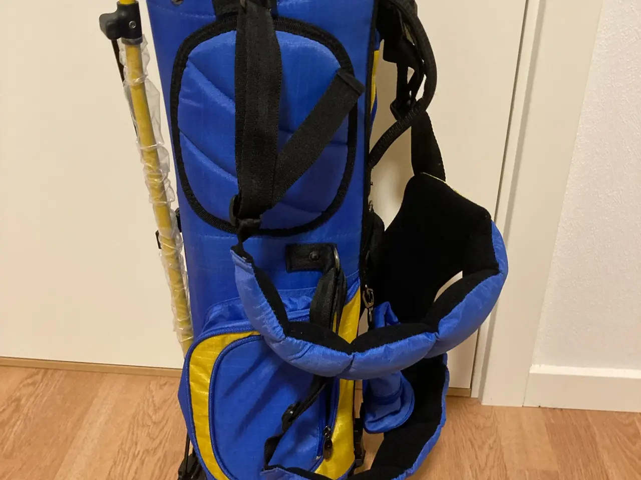 Billede 3 - GOLF BAG ( HØJDE 68 CM )