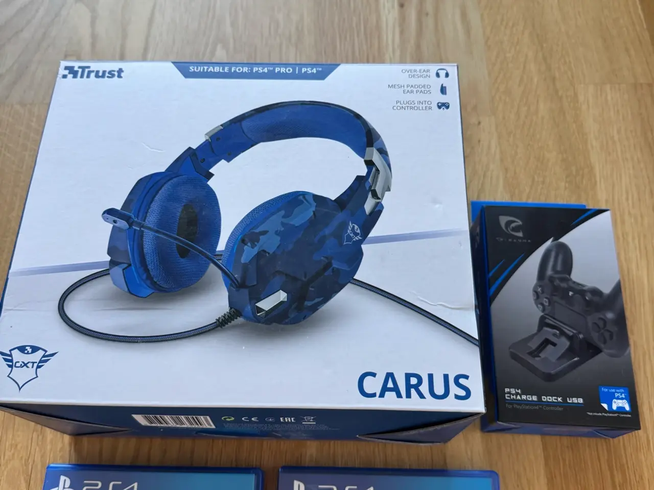 Billede 2 - PS4 gamingpakke – 4 spil + headset +opladerstander