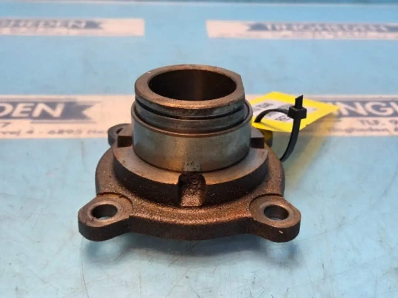 Billede 2 - Ford 8340 Holder F0NN7A432AA