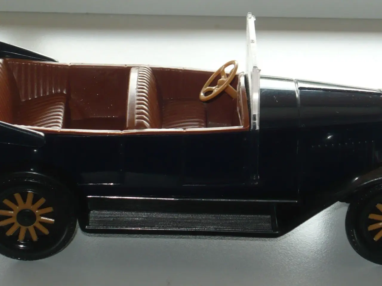 Billede 2 - Volvo Finsk  Plast Modelbil