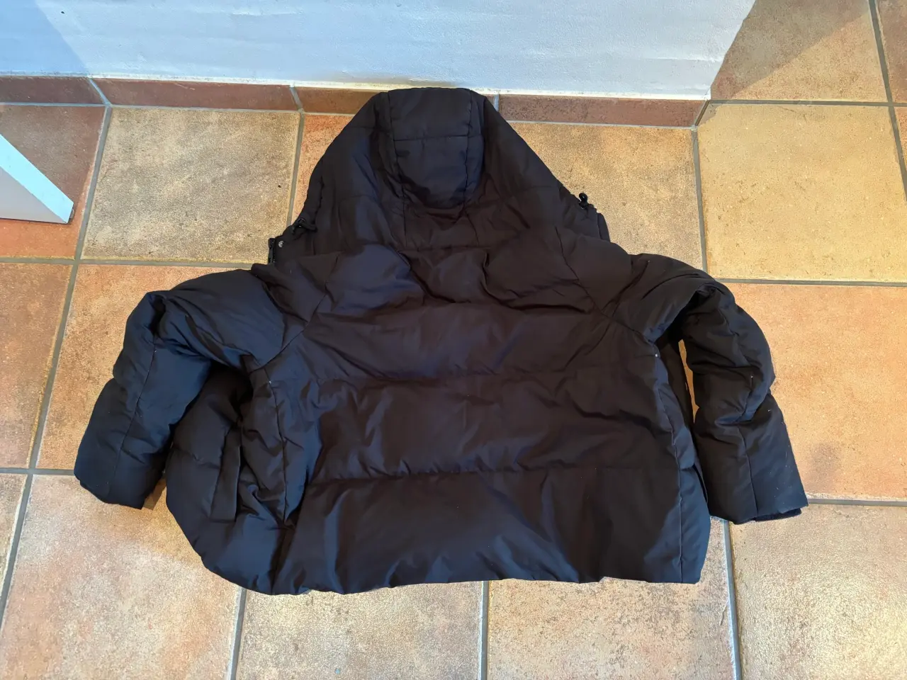 Billede 4 - Sort dunjakke fra ONLY