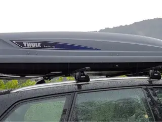 Thule Pacific 700 tagboks