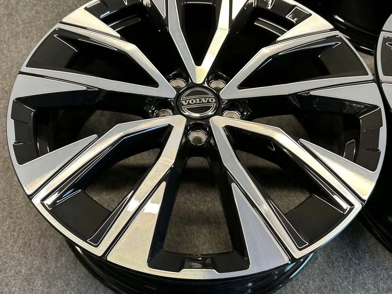 Billede 5 - ALUFÆLGE VOLVO XC60 XC40 7,5Jx19 ET50,5