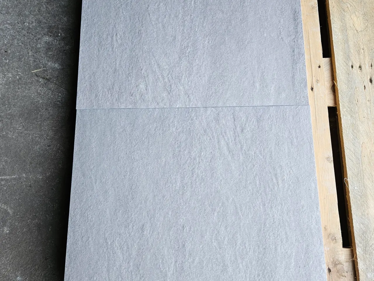 Billede 1 - Gulv- og vægklinke grå 60x60 cm