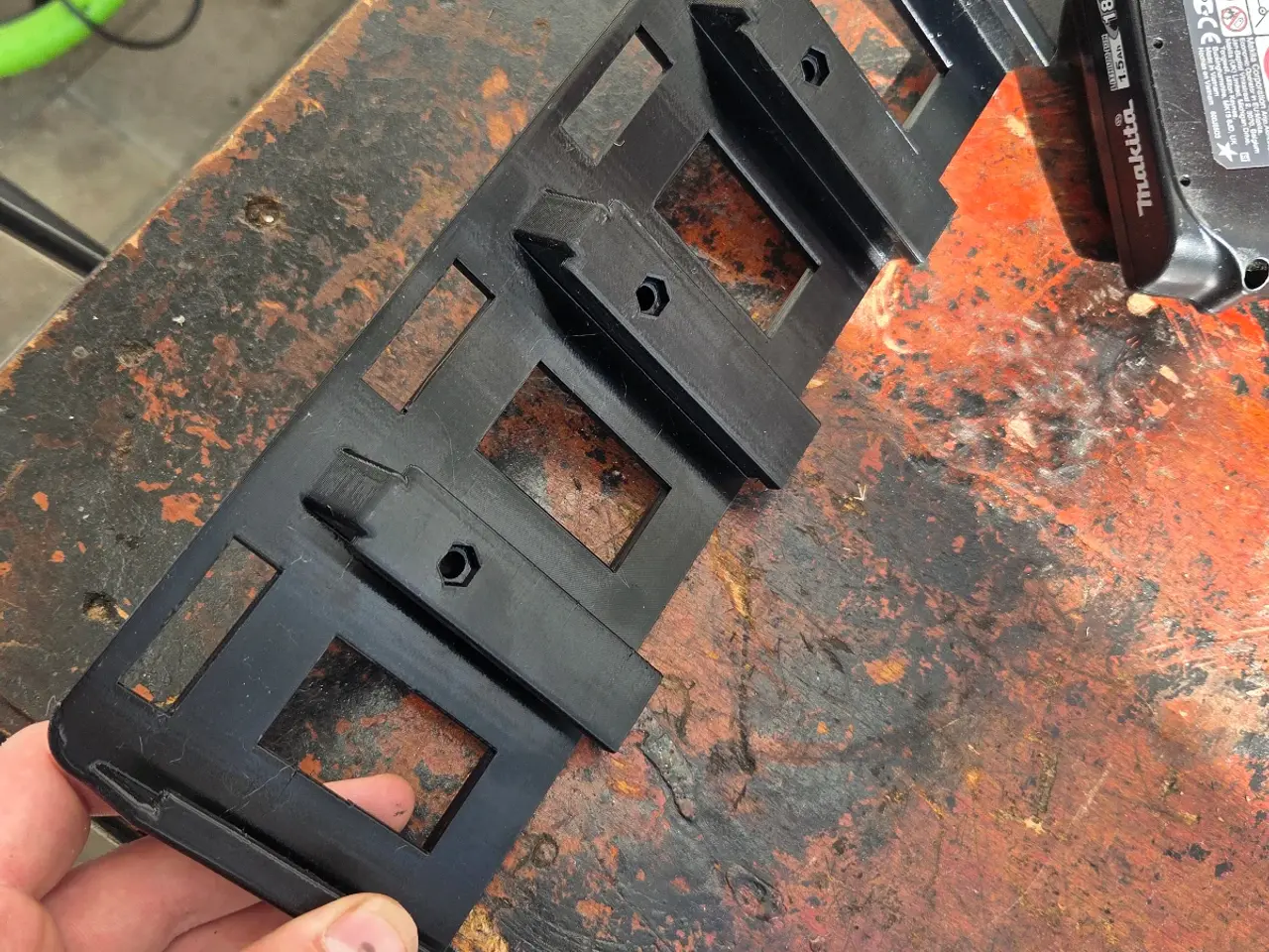 Billede 7 - Makita batteri holder 18v