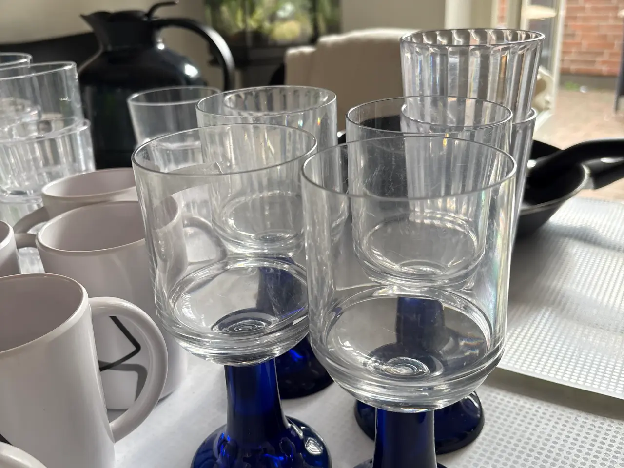 Billede 5 - Bestik glas tallerkener krus 
