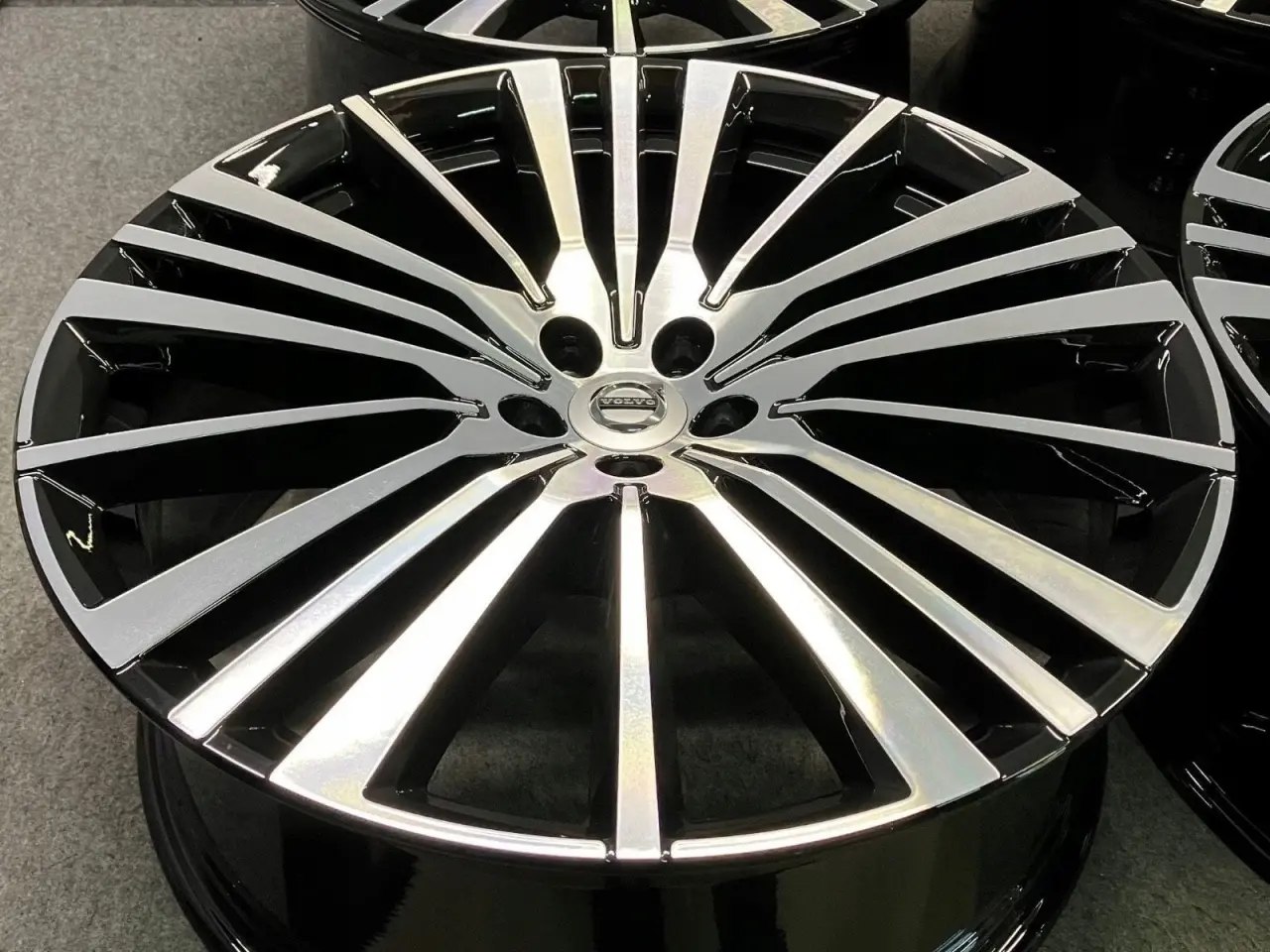 Billede 4 - ALUFÆLGE VOLVO XC90 22"
