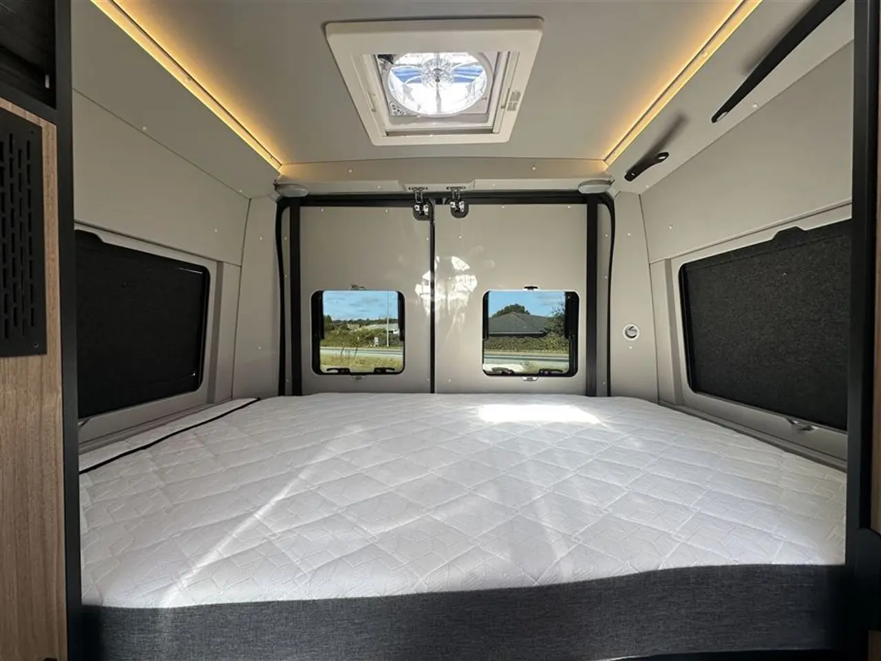 Billede 4 - 2027 - FURGOK XPACE 540 North Ultimative van under 5,5 meter