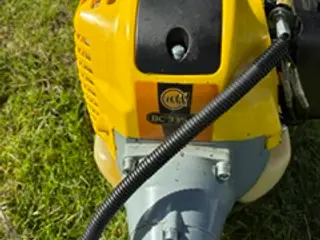 Texas græstrimmer/buskrydder 4takt motor