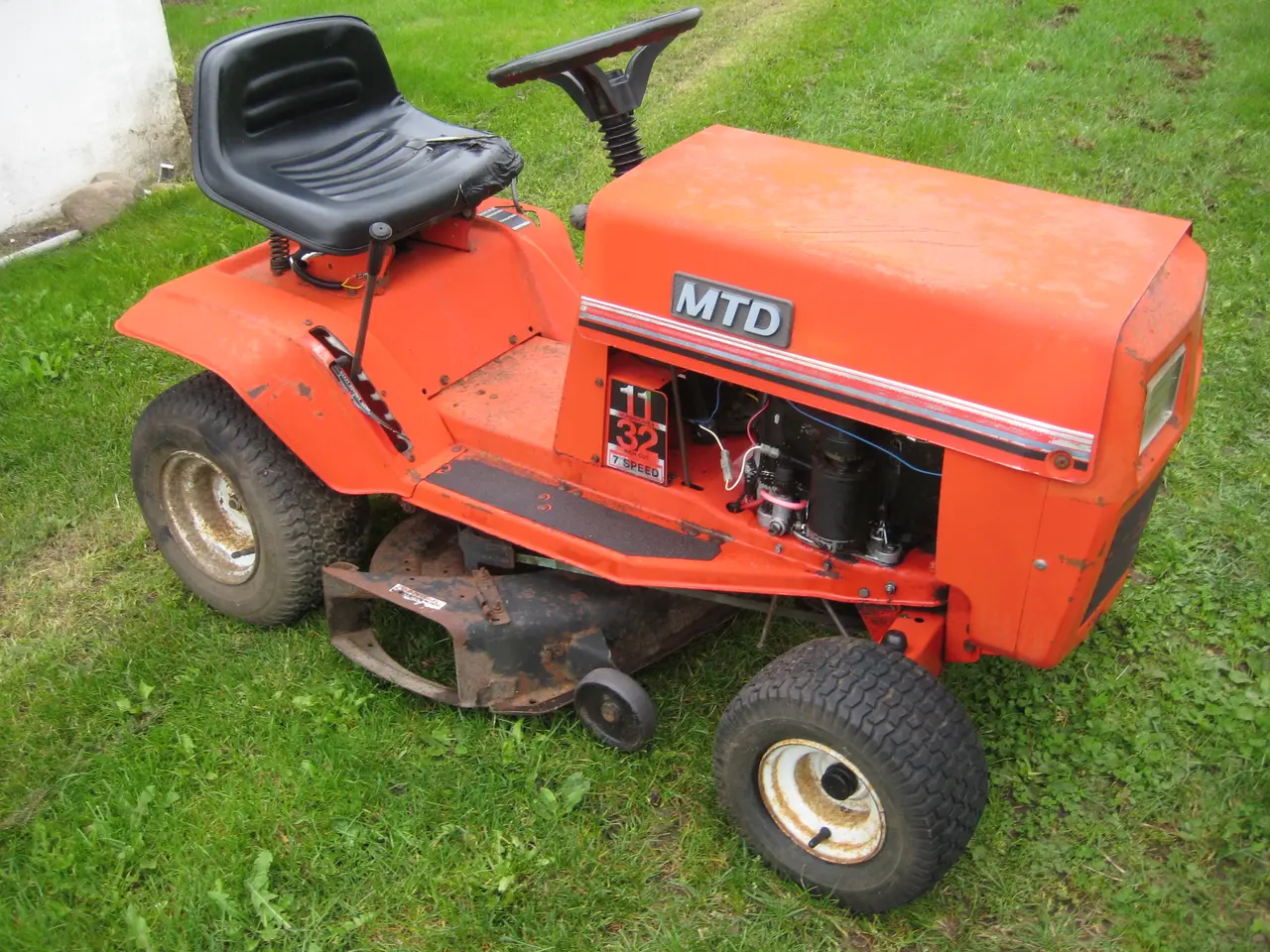 Billede 2 - MTD Havetraktor 11 hk.