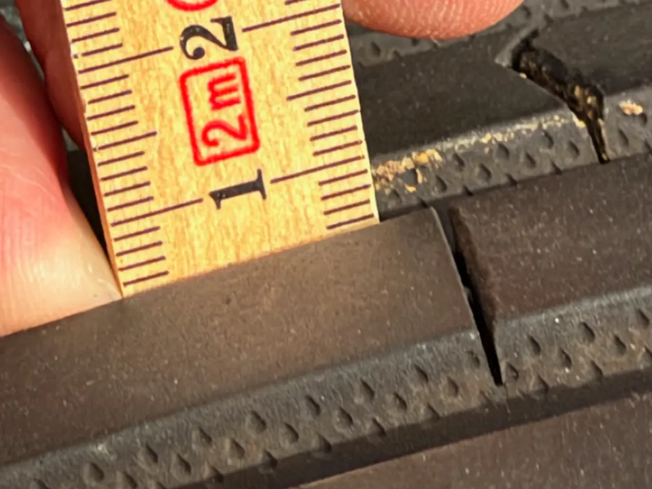 Billede 4 - Yokohama sommerdæk 205/50 R17 93W XL