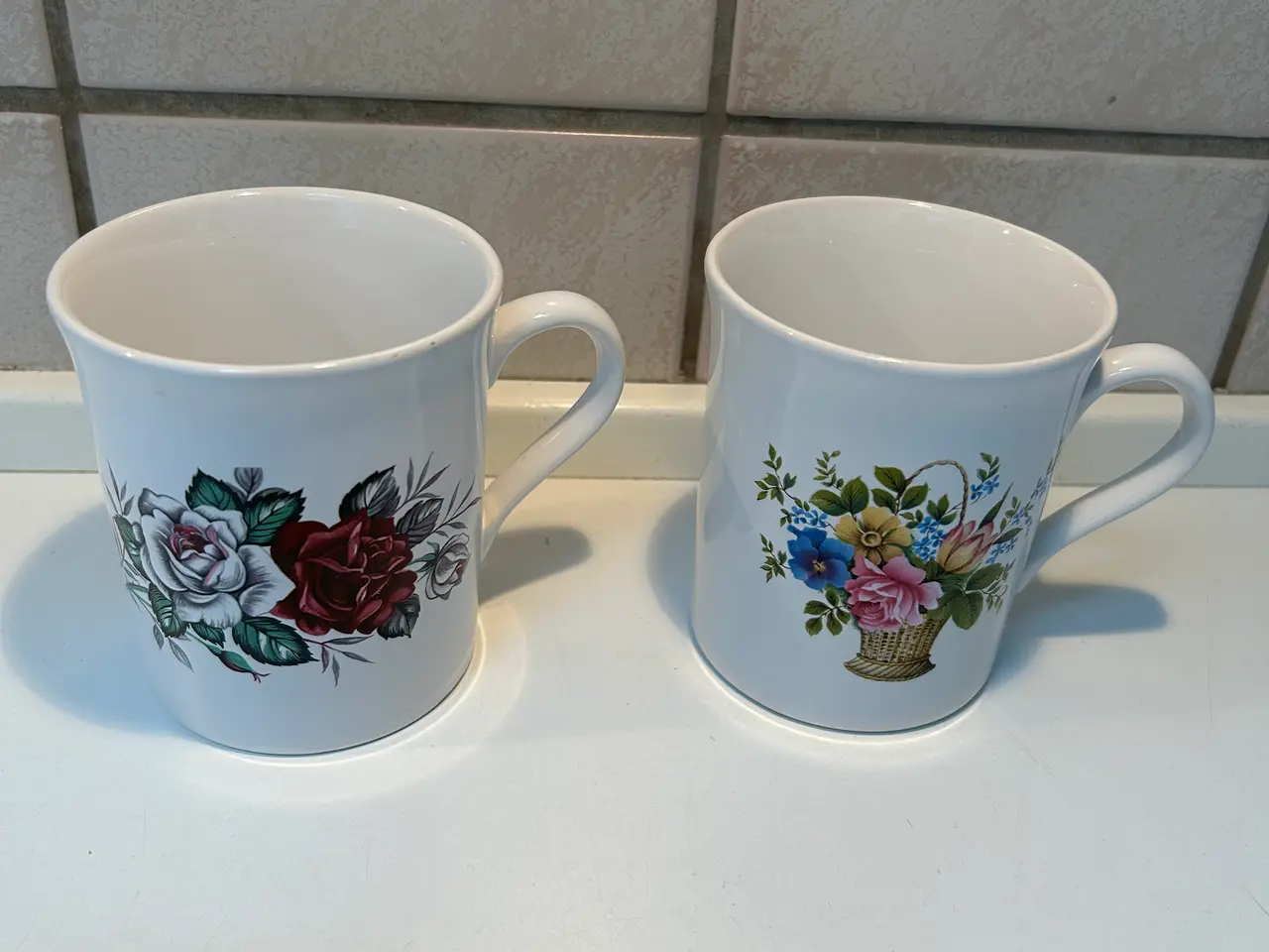 Billede 1 - 2 stk Engelske porcelæns krus