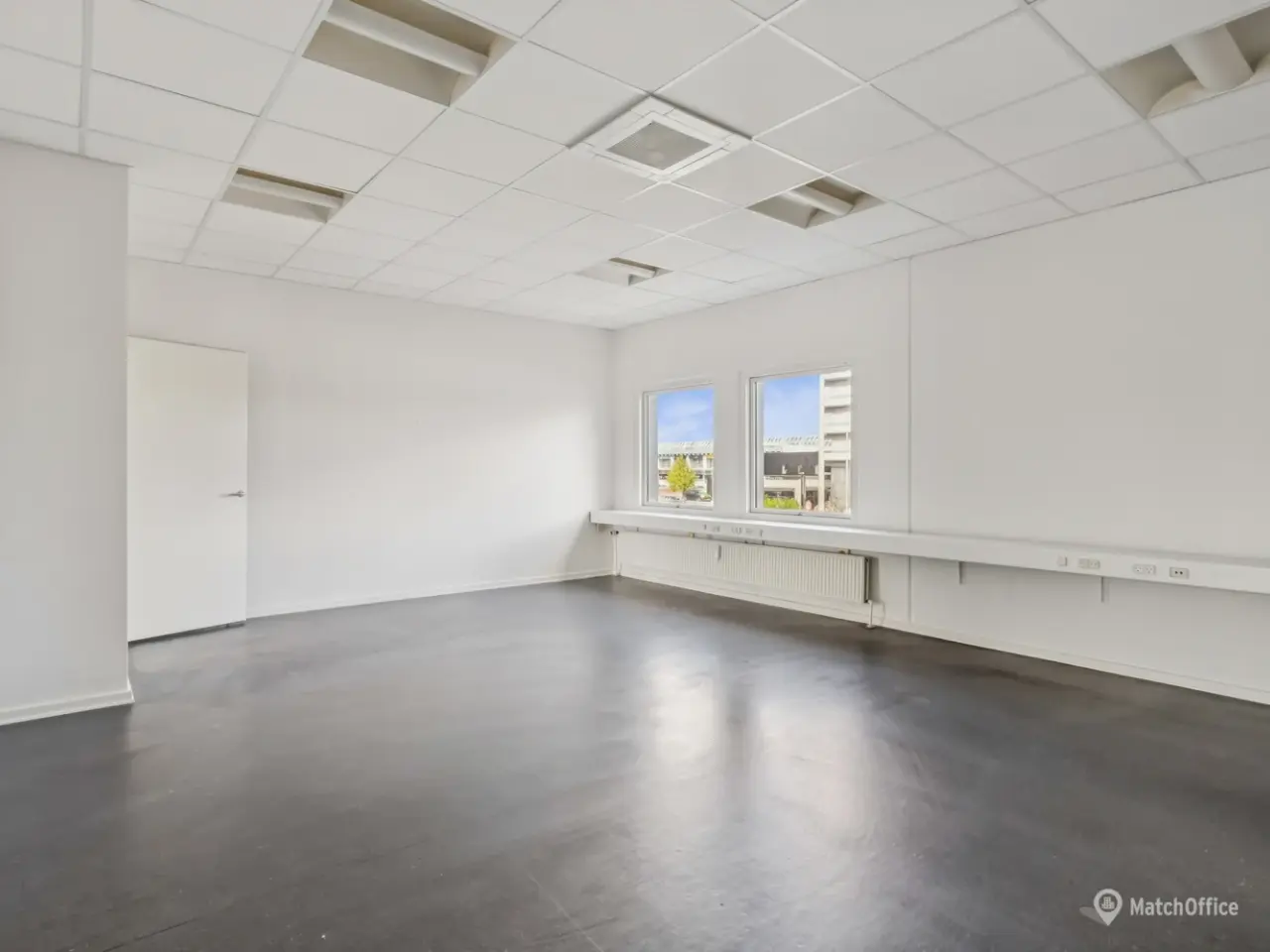 Billede 9 - Moderne kontorlokale med synlig placering