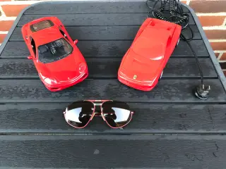 Ferrari bil.1/18 - væg telefon - og solbriller