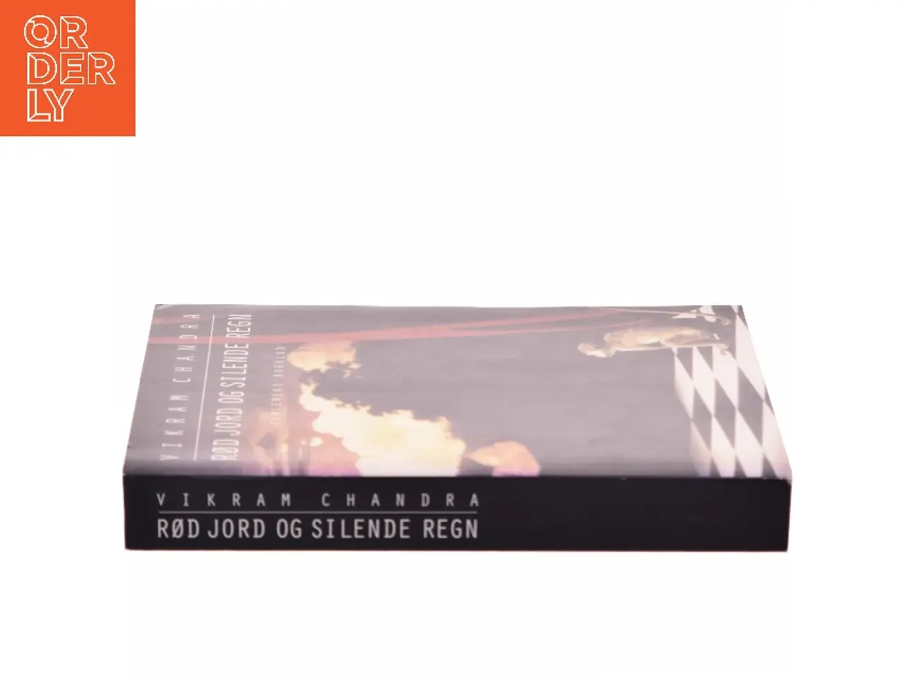 Billede 2 - Rød jord og silende regn af Vikram Chandra (Bog)