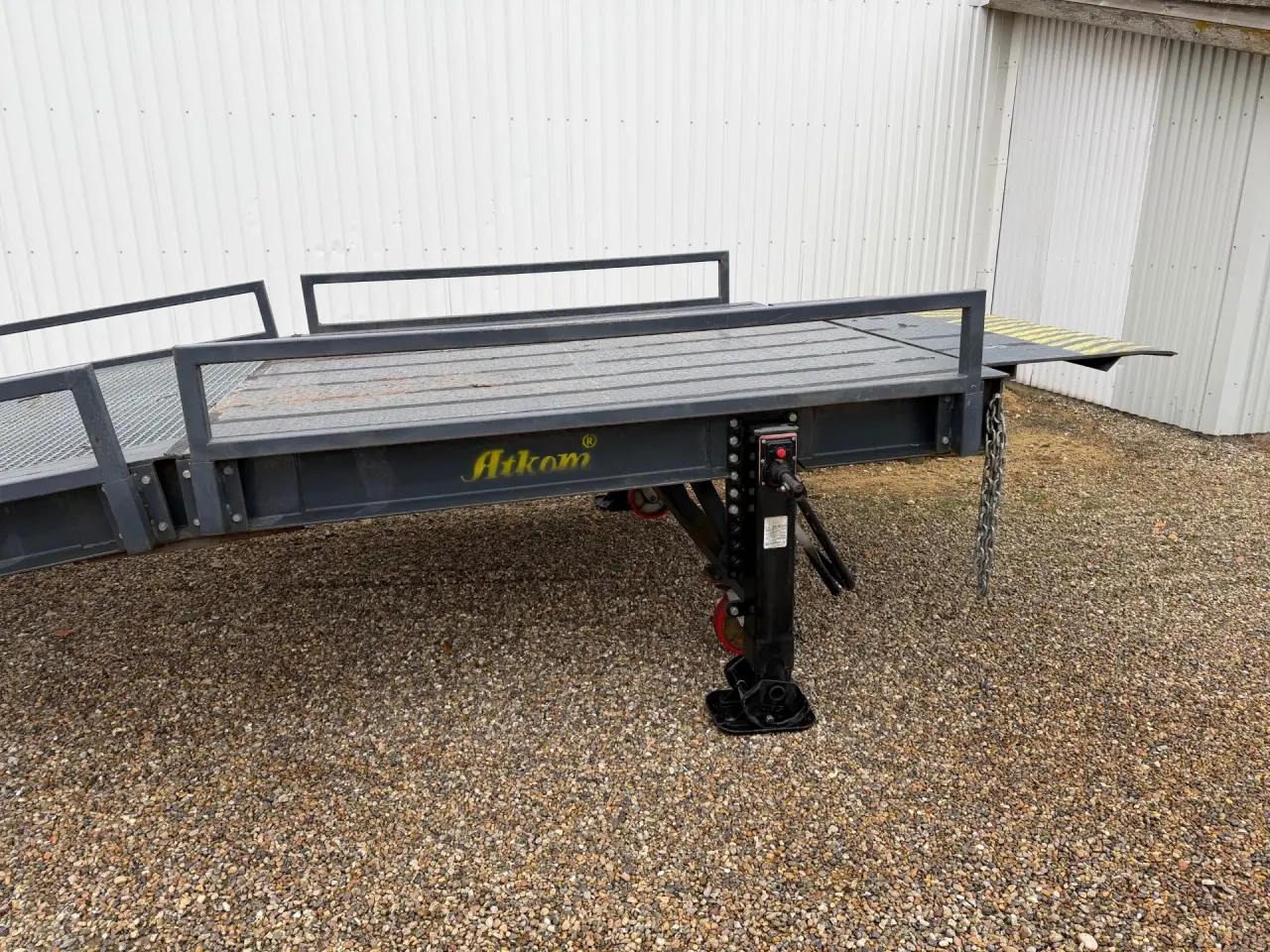 Billede 9 - Mobil læsserampe. 12 tons kapacitet. 236 cm indv. 