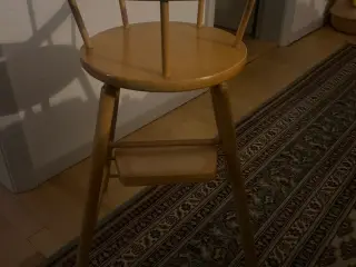 Højstol. 