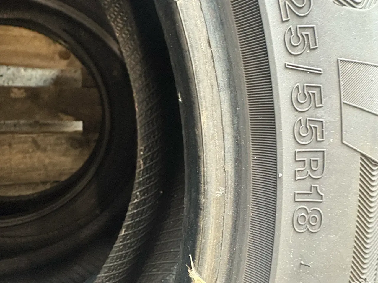 Billede 2 - Næsten nye vinterdæk kun kørt 5000km.