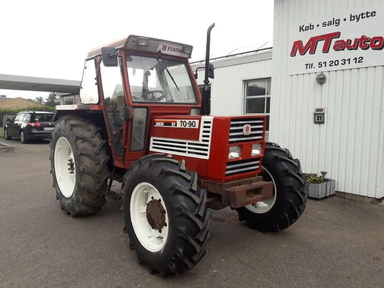 Billede 5 - Traktor værksted