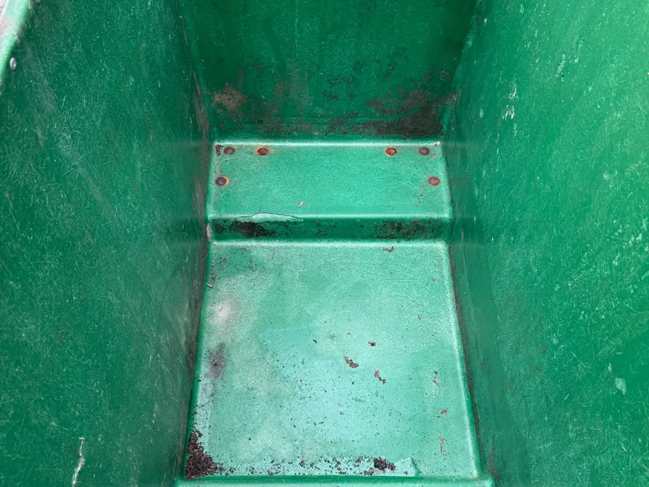 Billede 2 - Stor grøn Affaldscontainer 660 L pæn og ren som ny